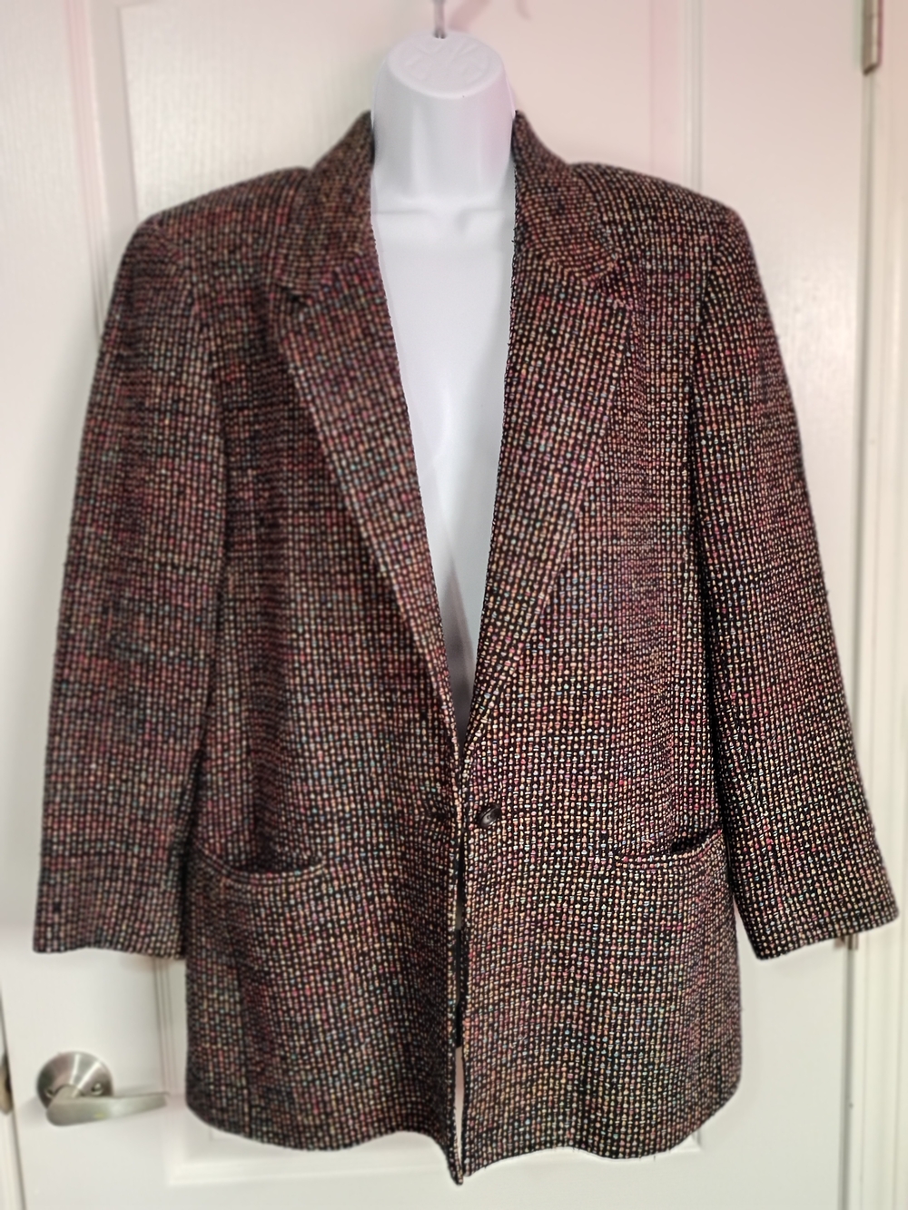 80's Handwoven Silk Vintage Women's Blazer - Classic Single-Button Jacket - Picture 3 of 10